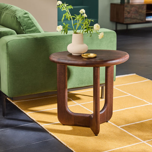 طاولة جانبية فاخرة